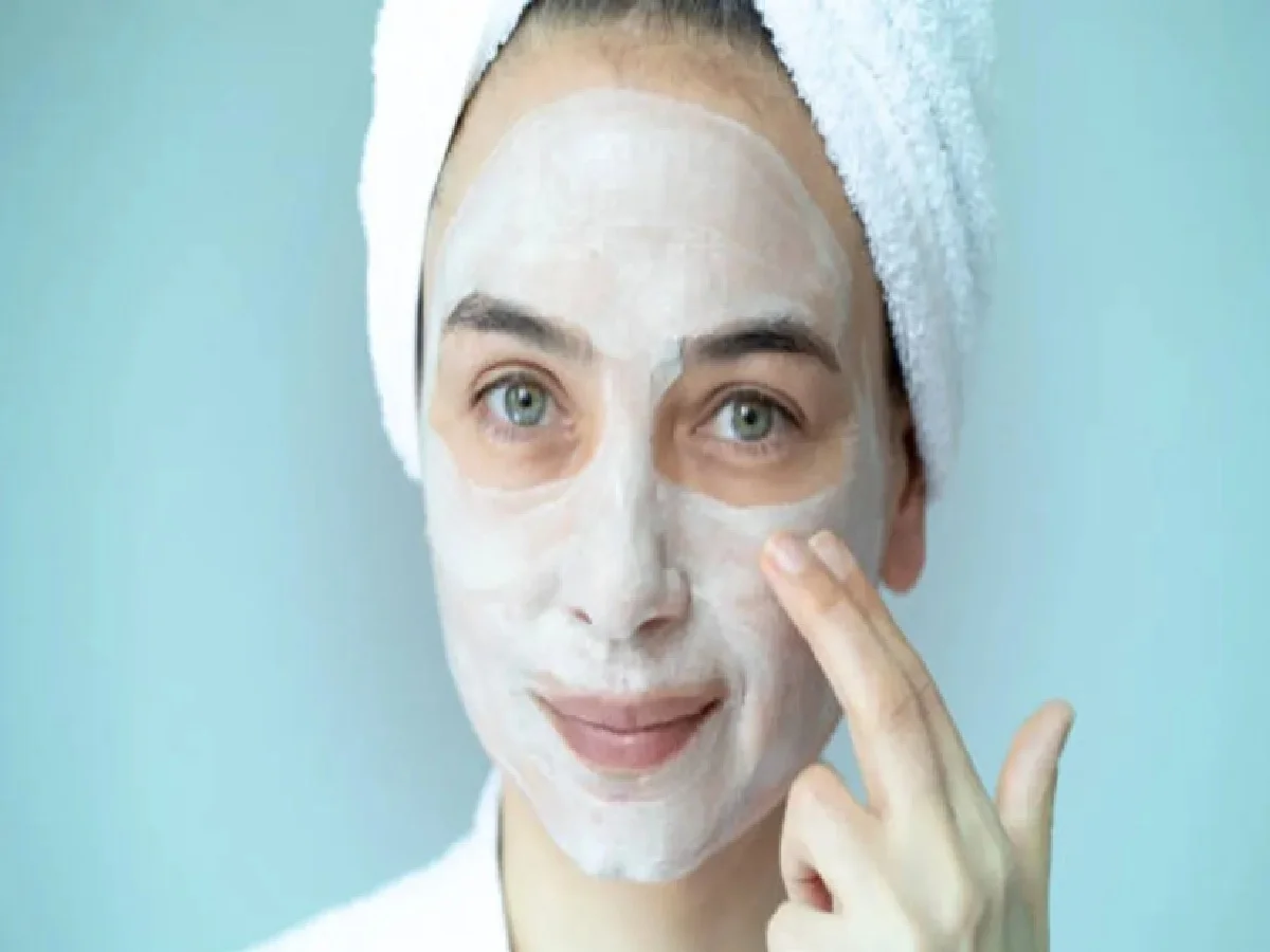 Has your skin lost its glow due to wrinkles? Here's how to use rose ...