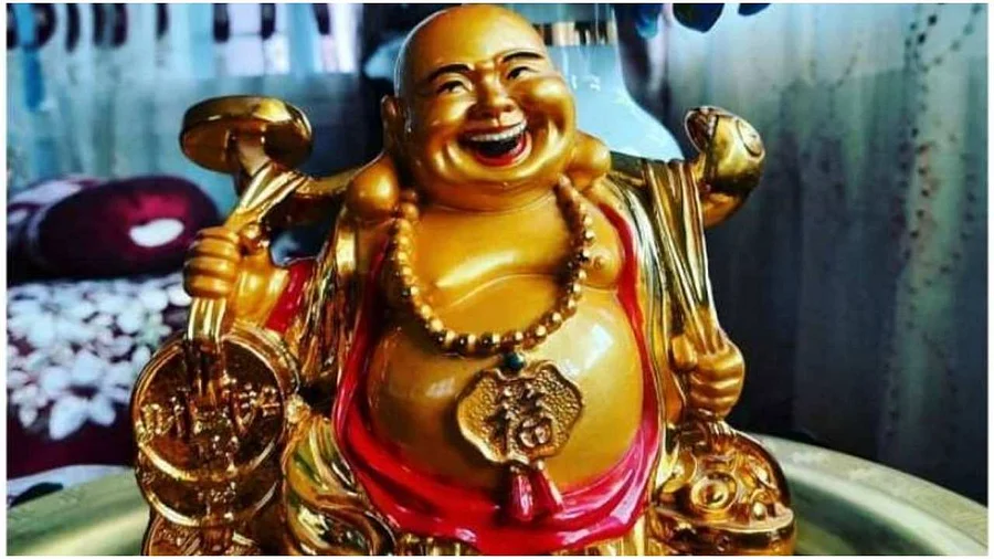Laughing Buddha: According to Feng Shui, keep Laughing Buddha at these  places, happiness and prosperity will come in the house