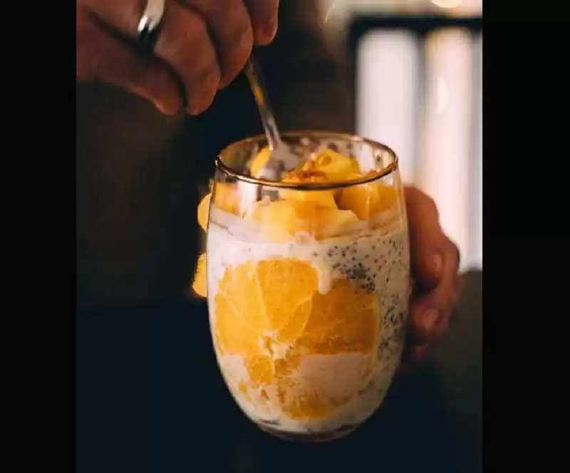 Cold 'Mango Chia Coconut Pudding' is best for both taste and health in summer