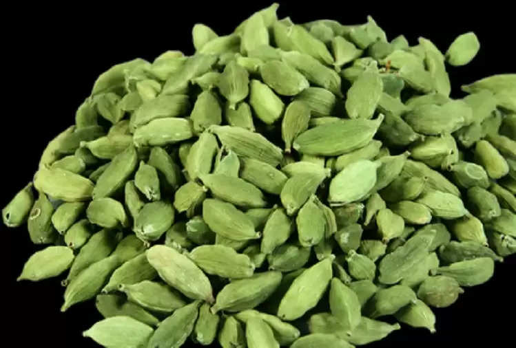 Health: Cardamom is very beneficial for health, these problems are removed