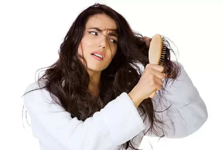 Hair Care Tips: Due to these habits, hair becomes weak in the monsoon! Click here to know