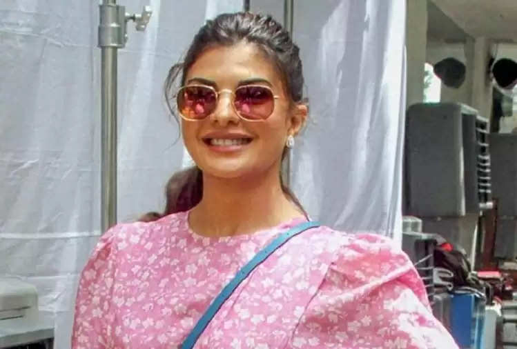 Money laundering: Jacqueline Fernandez reaches ED office, the agency wants  to re-record statement