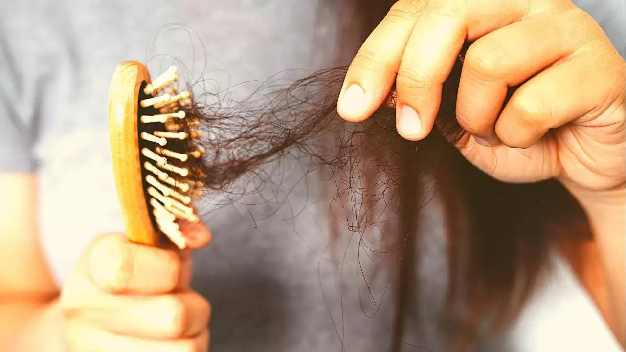 Hair Care Tips: To reduce the problem of hair fall in winter, keep these  things in mind!