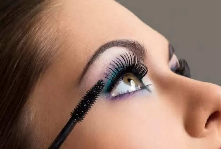 Beauty Tips: Castor oil promotes hair growth including eyelashes