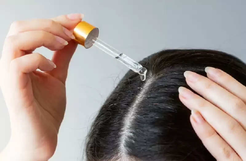 Dandruff Problem: Does hair oiling increase the problem of dandruff? Know  what is the truth...
