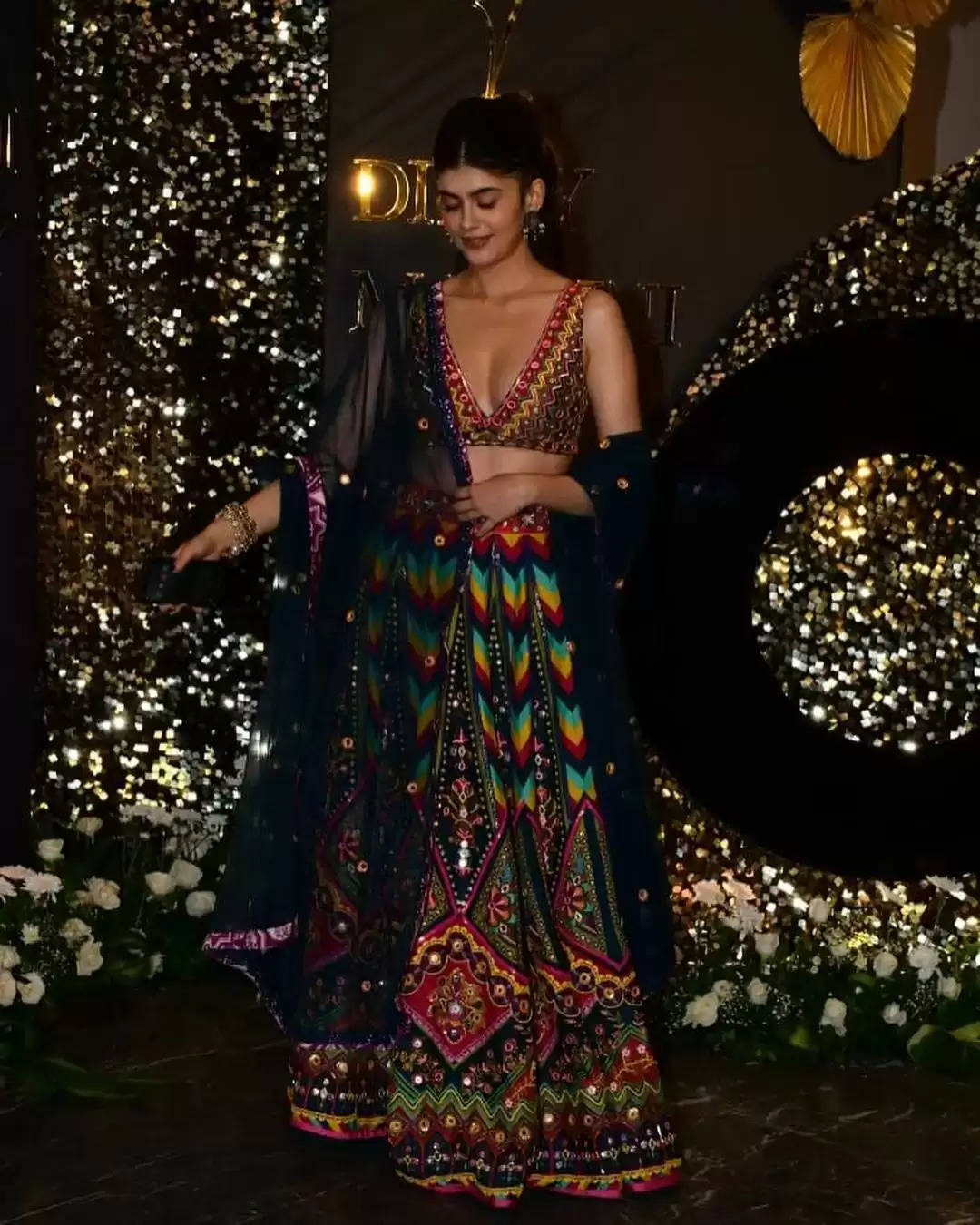 Photo Gallery: Actress Sanjana Sanghi showed her bold look in a multicolor lehenga choli!