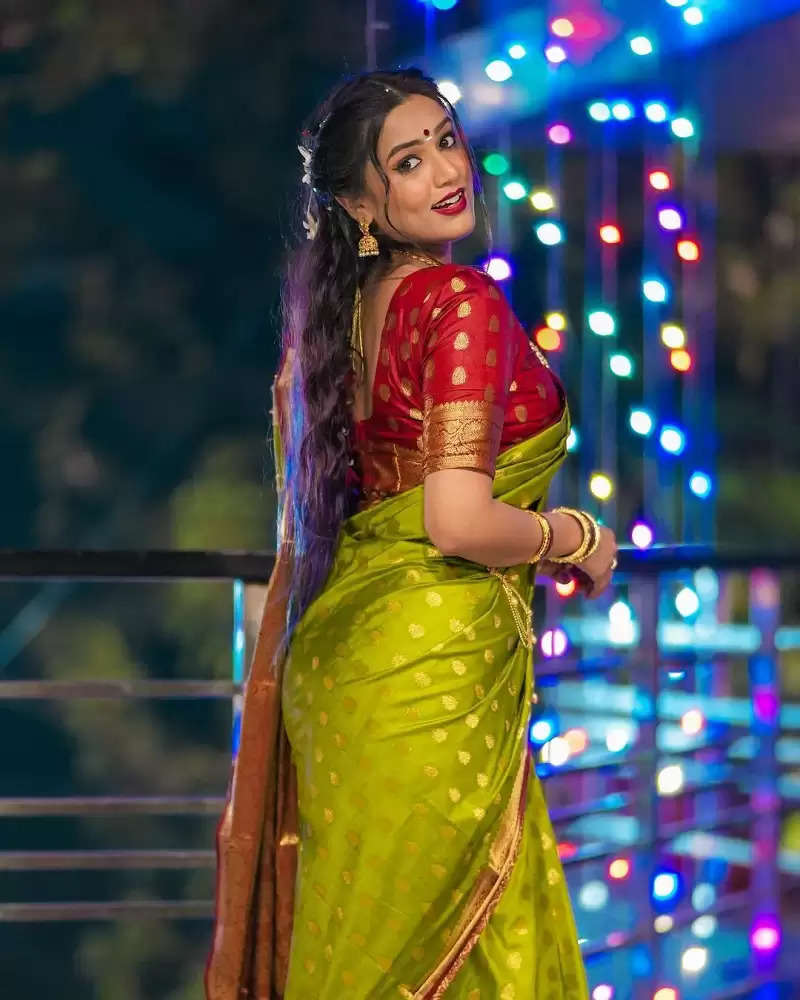 Photo Gallery: Garima Chaurasia showed her beauty in a South Indian look,  see her amazing pics...