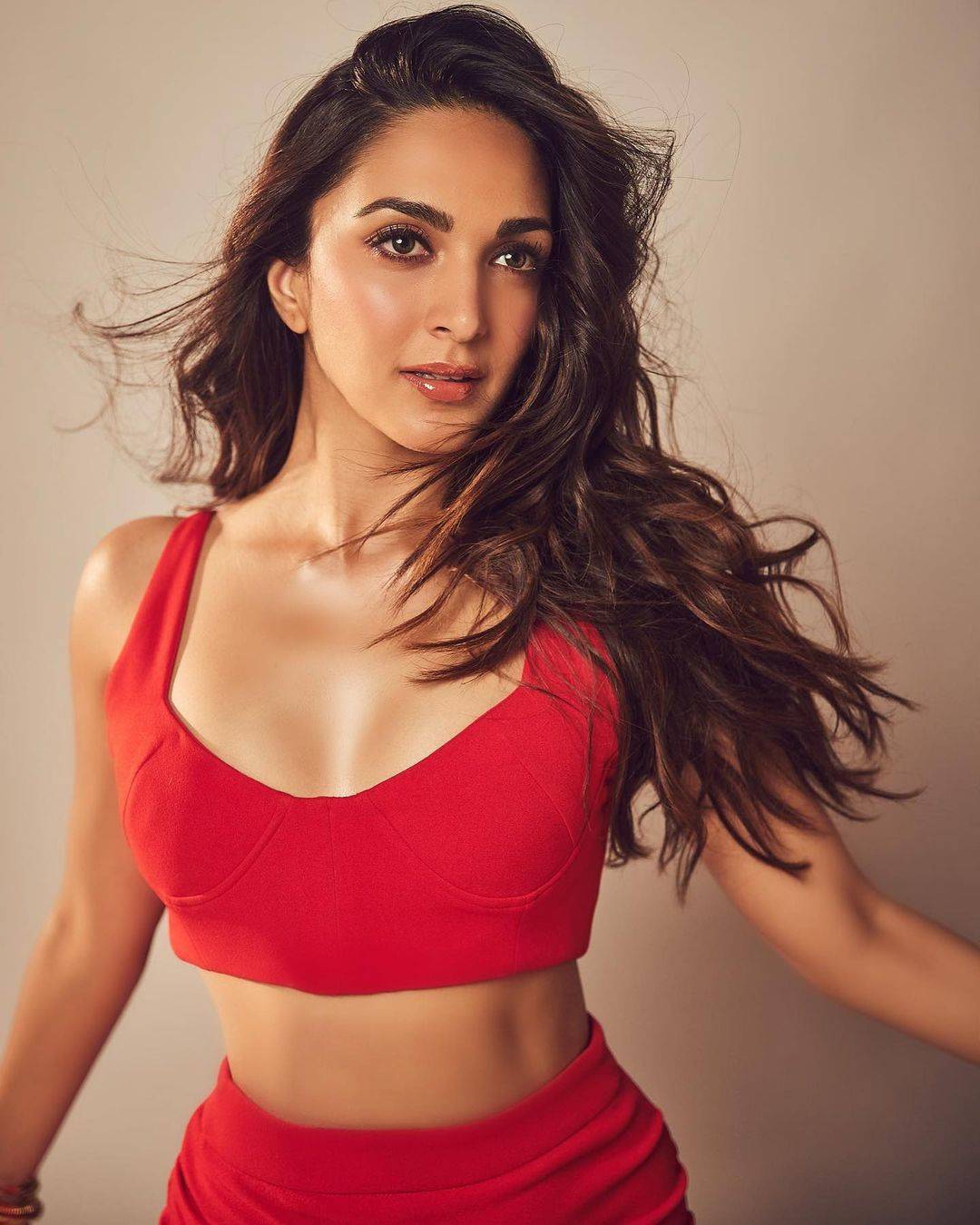 Photos: Kiara Advani showed her curvy figure in the latest photoshoot, See here....